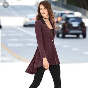 VENUS Size 4 Merlot Fit & Flare Ruffle Pleated Blazer High L0w Pirate Dark